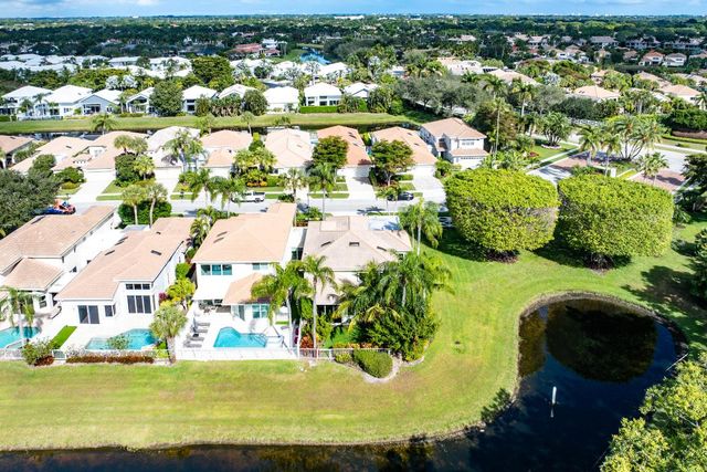 6220 San Michel Way, Delray Beach, FL 33484