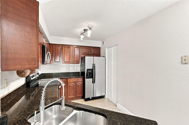 2550 N ALAFAYA TRAIL 12104, Orlando, FL 32826