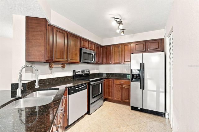 2550 N ALAFAYA TRAIL 12104, Orlando, FL 32826
