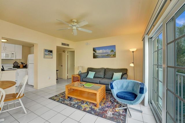 341 N Birch Road 416, Fort Lauderdale, FL 33304