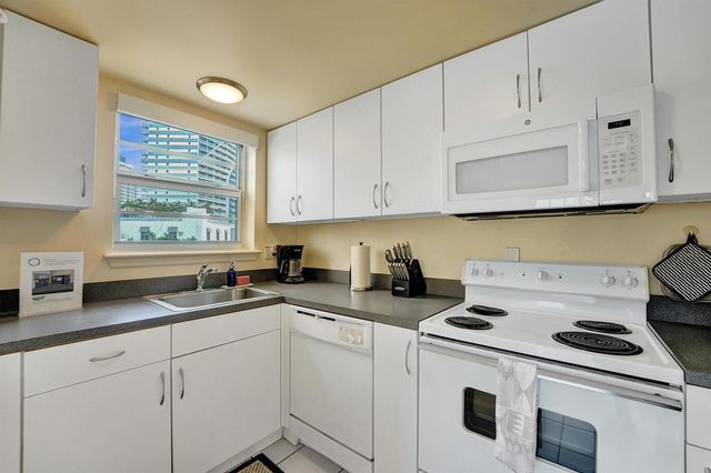 341 N Birch Road 416, Fort Lauderdale, FL 33304