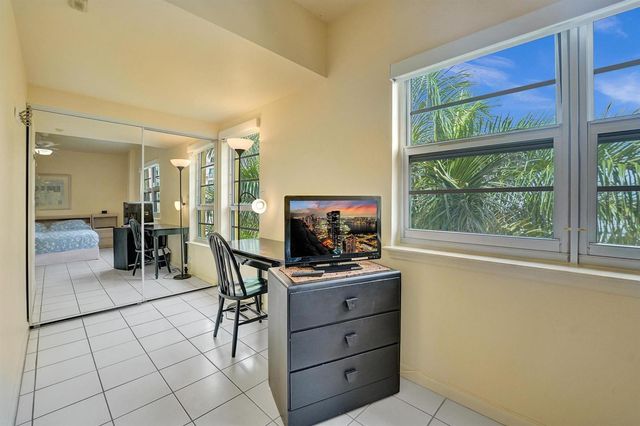 341 N Birch Road 416, Fort Lauderdale, FL 33304