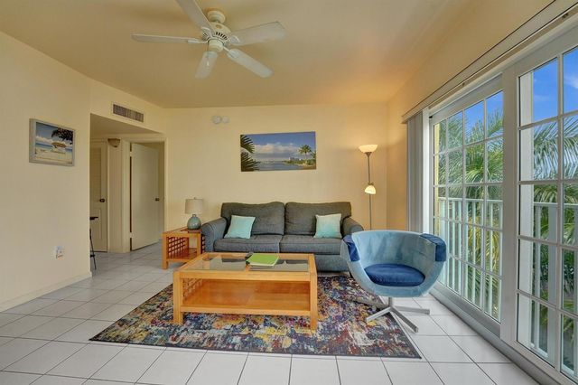 341 N Birch Road 416, Fort Lauderdale, FL 33304
