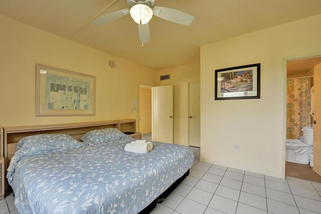 341 N Birch Road 416, Fort Lauderdale, FL 33304