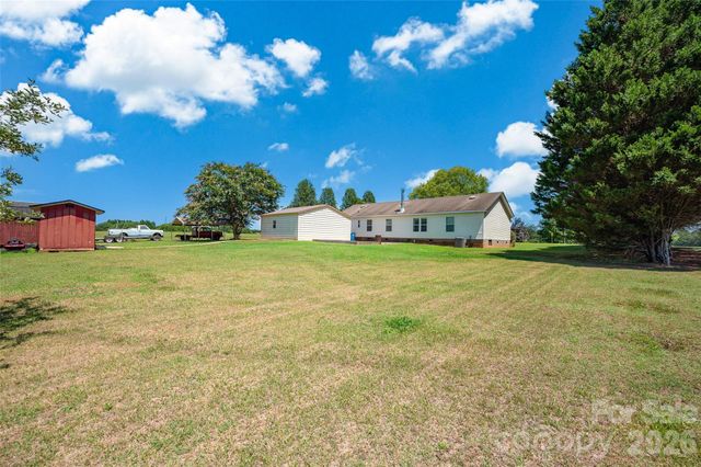 766 Midway Road, Statesville, NC 28625