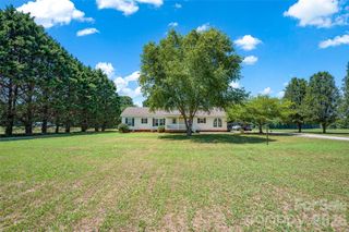 766 Midway Road, Statesville, NC 28625