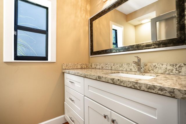 15 S Victoria Park Road, Fort Lauderdale, FL 33301