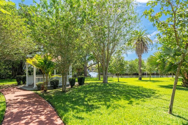 15 S Victoria Park Road, Fort Lauderdale, FL 33301