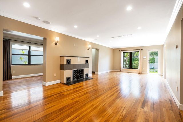 15 S Victoria Park Road, Fort Lauderdale, FL 33301