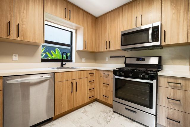 15 S Victoria Park Road, Fort Lauderdale, FL 33301