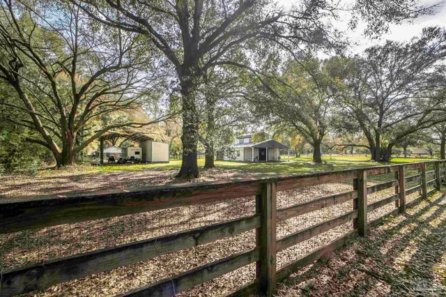 5937 Osage Trl, Milton, FL 32570