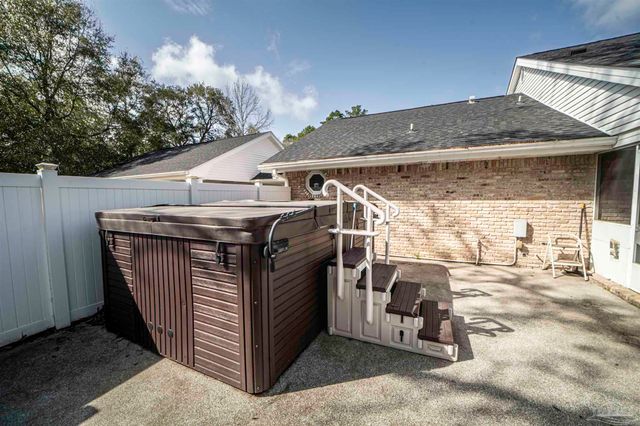 5937 Osage Trl, Milton, FL 32570