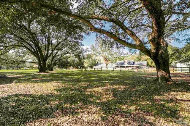 5937 Osage Trl, Milton, FL 32570