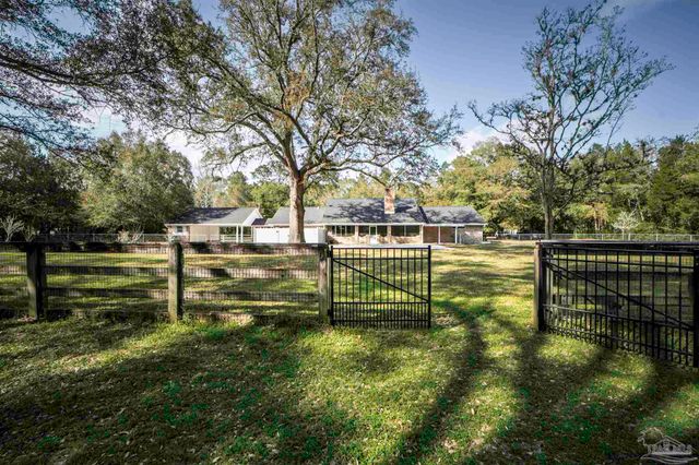 5937 Osage Trl, Milton, FL 32570