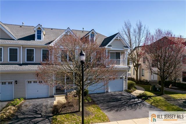 98 S Shore Drive, South Amboy, NJ 08879