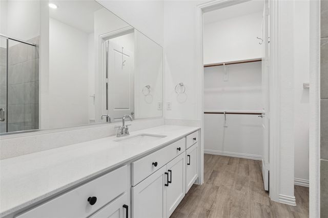 2045 Spotted Fawn Drive, Arlington, TX 76005