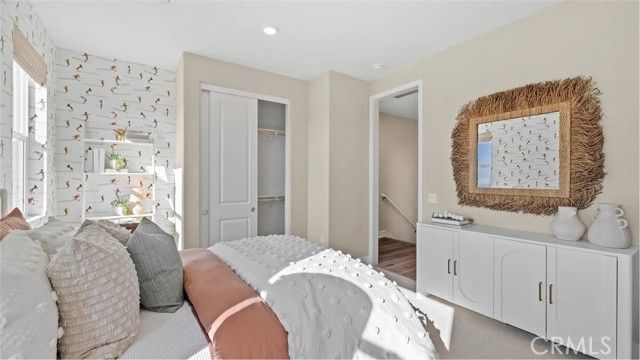 916 Chinon, Irvine, CA 92618