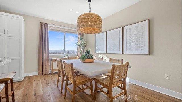 916 Chinon, Irvine, CA 92618