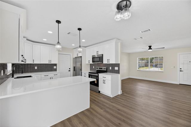 1214 OAKHILL STREET, Seffner, FL 33584