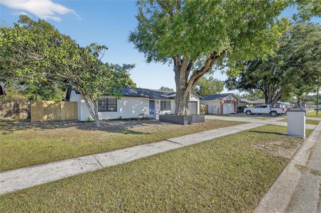 1214 OAKHILL STREET, Seffner, FL 33584
