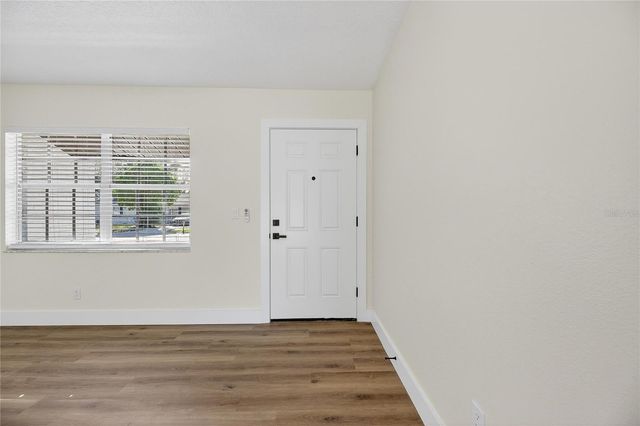 1214 OAKHILL STREET, Seffner, FL 33584