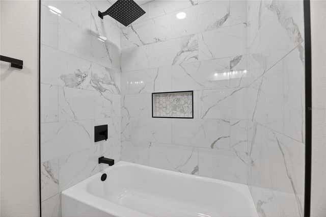 1214 OAKHILL STREET, Seffner, FL 33584