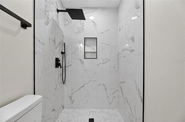 1214 OAKHILL STREET, Seffner, FL 33584