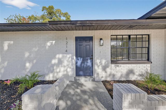 1214 OAKHILL STREET, Seffner, FL 33584