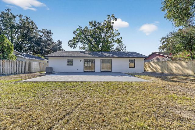1214 OAKHILL STREET, Seffner, FL 33584