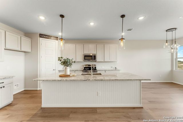 2614 Banditos Rdg, San Antonio, TX 78245