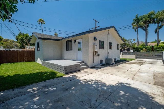 3516 Montclair Street, Los Angeles, CA 90018