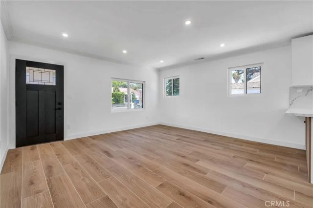 3516 Montclair Street, Los Angeles, CA 90018