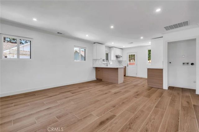 3516 Montclair Street, Los Angeles, CA 90018
