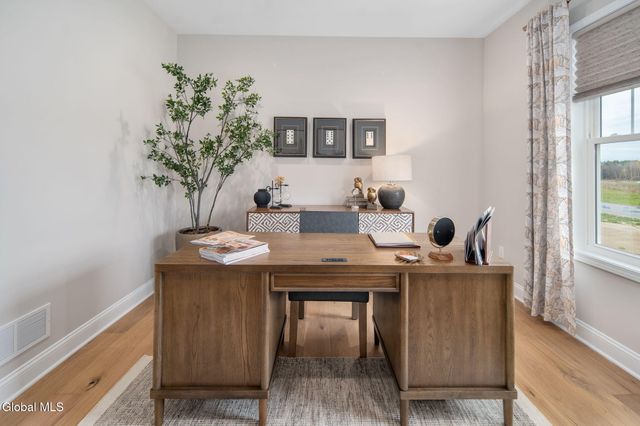 22 Magnolia Drive, Halfmoon, NY 12065