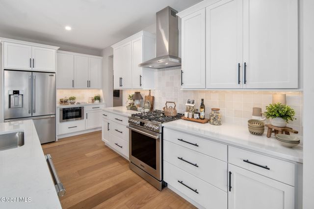 22 Magnolia Drive, Halfmoon, NY 12065