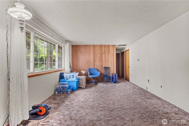 9712 126th Street E, Puyallup, WA 98373