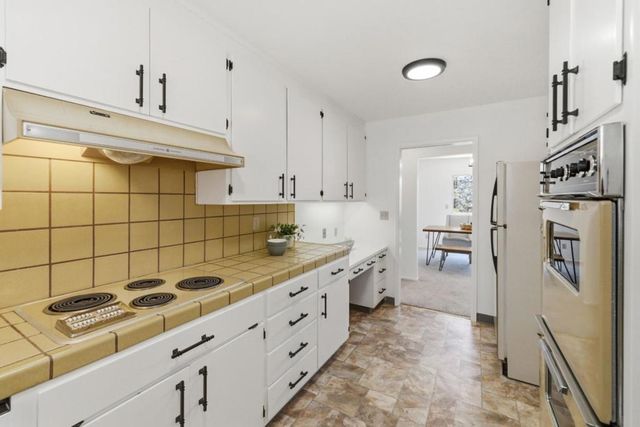 285 Twin Pines Drive, Scotts Valley, CA 95066