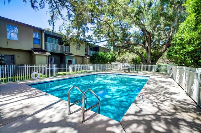 5822 NATURE TERRACE COVE, Tampa, FL 33617