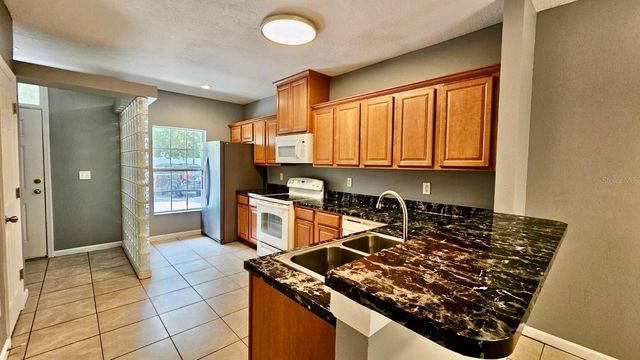 5822 NATURE TERRACE COVE, Tampa, FL 33617