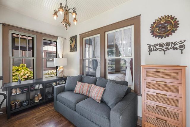 2707 Hayes Street NE, Minneapolis, MN 55418