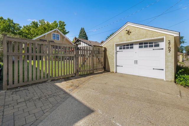 2707 Hayes Street NE, Minneapolis, MN 55418