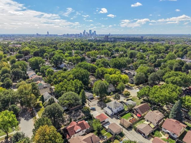 2707 Hayes Street NE, Minneapolis, MN 55418