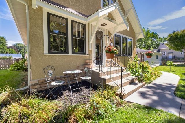 2707 Hayes Street NE, Minneapolis, MN 55418