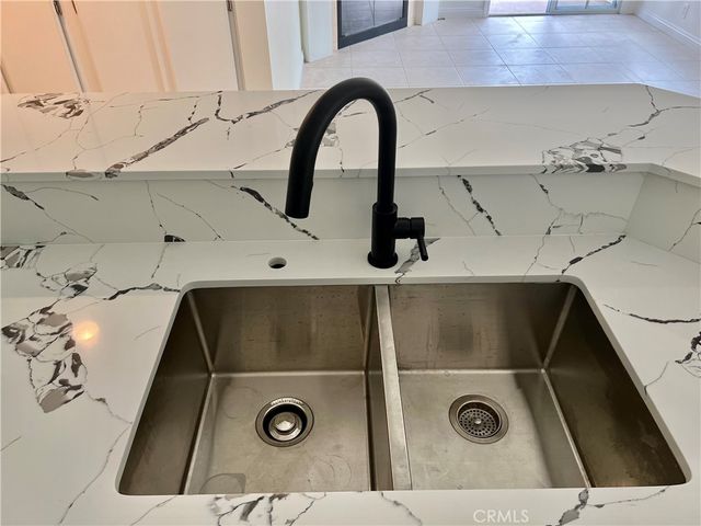 26492 Las Palmas 6, Laguna Hills, CA 92656