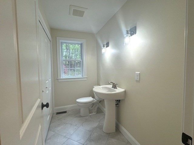 171 Burrage Street, Lunenburg, MA 01462