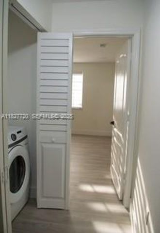 972 N 18th Court, Hollywood, FL 33020