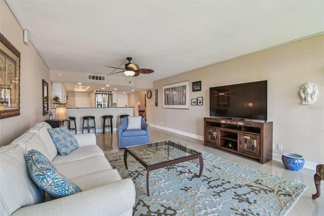 7400 SUN ISLAND DRIVE S 411, South Pasadena, FL 33707