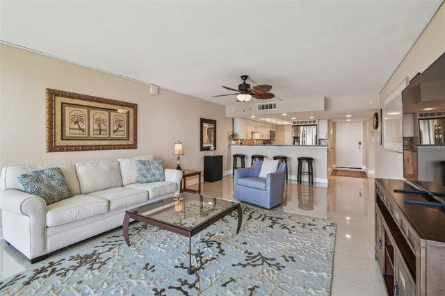 7400 SUN ISLAND DRIVE S 411, South Pasadena, FL 33707