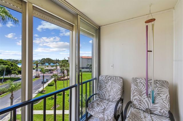 7400 SUN ISLAND DRIVE S 411, South Pasadena, FL 33707