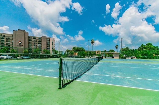 7400 SUN ISLAND DRIVE S 411, South Pasadena, FL 33707